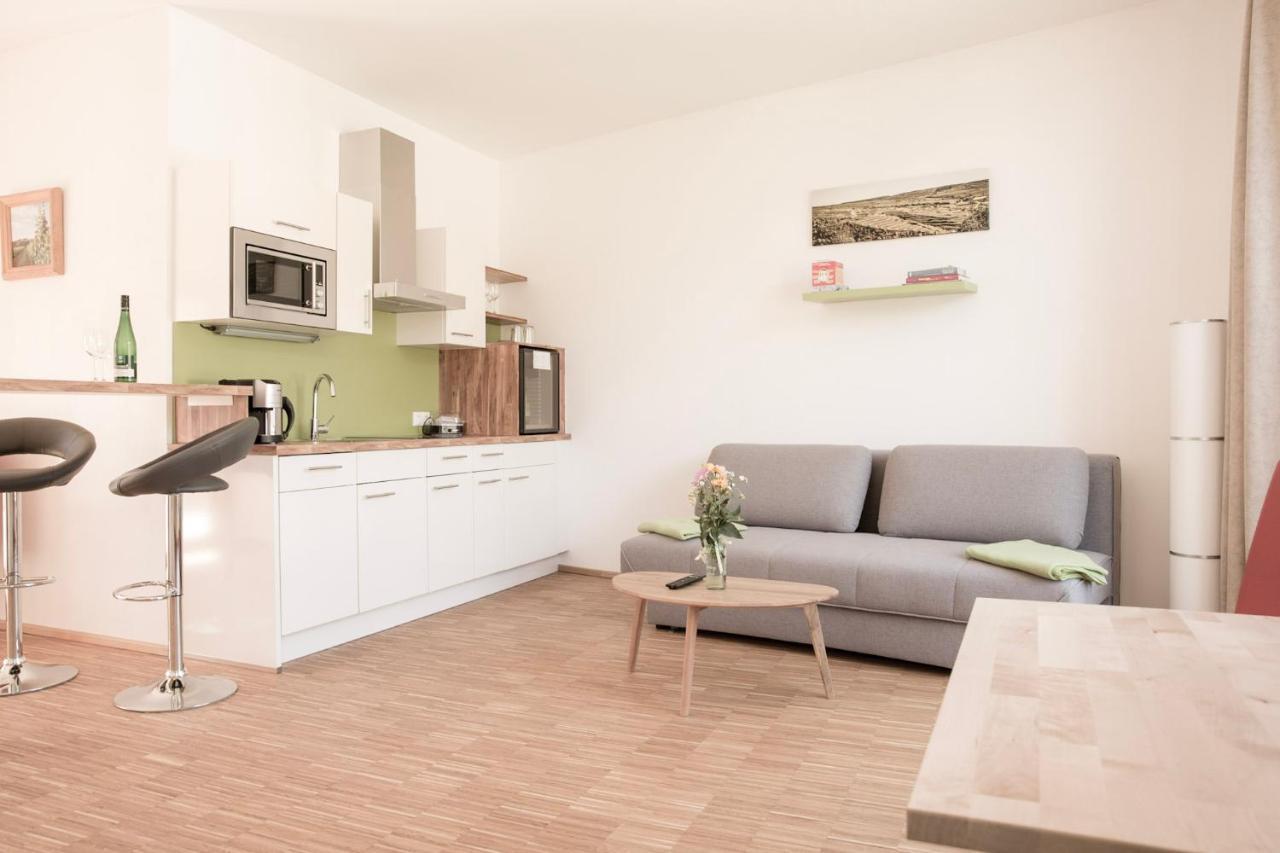 Ferienwohnung Am Weingut Eisenbock Strass  Exterior foto
